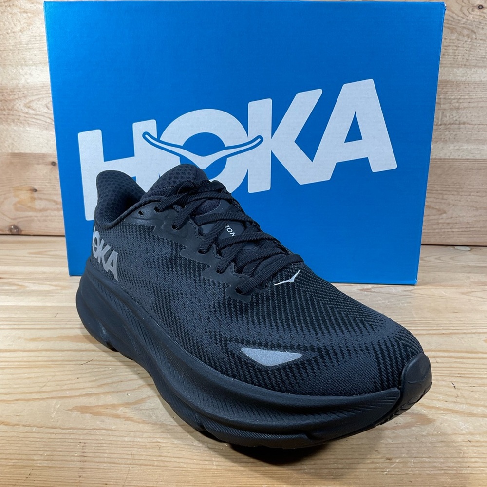 NIB HOKA Clifton 9 GTX Running Womens 10
Black Waterproof Gore-Tex
1141490F BBLC